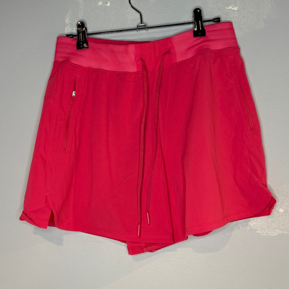 Lululemon Sz 6 shorts, hot pink